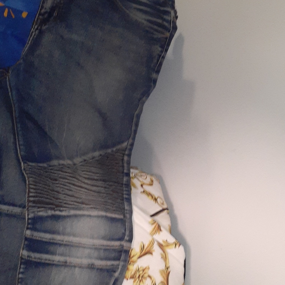 Jean's